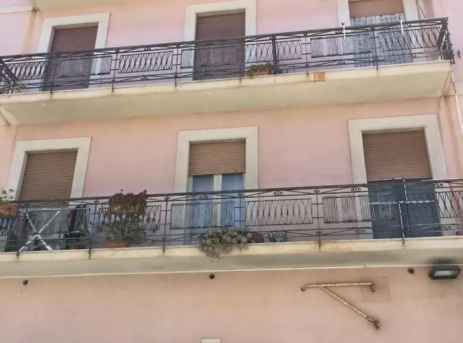 Al Civico 9 דירה